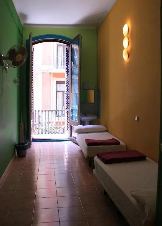 Hostal Downtown برشلونة شقة