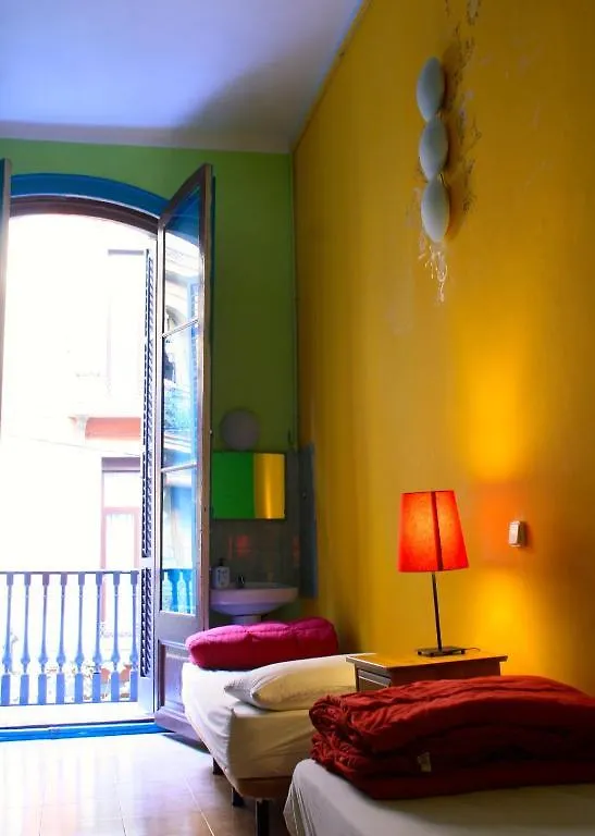 Hostal Downtown برشلونة إسبانيا